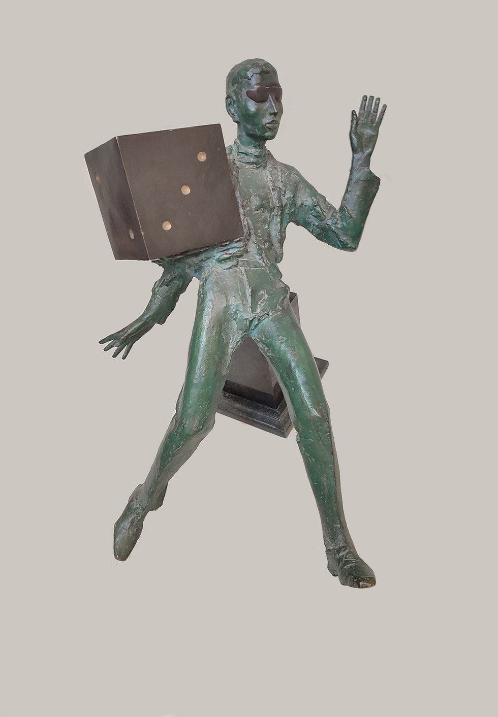 Прев'ю: «Гра долі » ,бронза,граніт,1999 р.,72 W x 50 H x 50 D cm