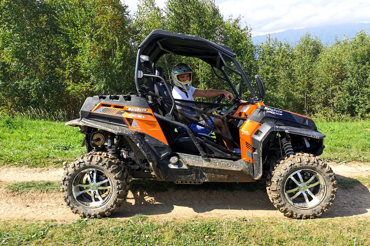 Buggy CAN-AM 1000 pe traseu lung de 4 ore spre Holbav