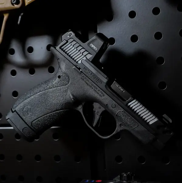 SMITH & WESSON BODYGUARD 2.0 COMP W/ GREEN DOT