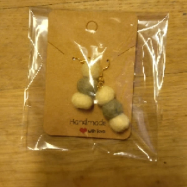 Green Felt Ball Earing