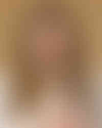 Professional headshot of a businesswoman in Hertfordshire