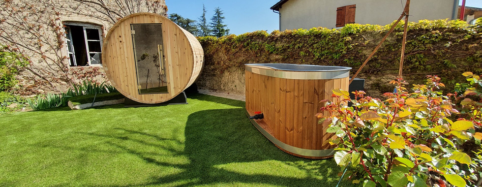 Sauna tonneau et Bain suédois à la VILLA RHONA sur la VIA RHONA par EauFeeling