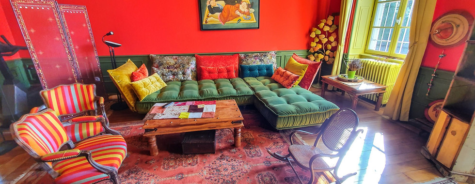 Salon de la chambre d'hôtes VILLA RHONA sur la VIA RHONA