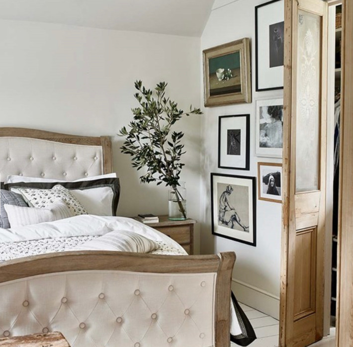 Camille Limewashed Oak Bed- The Cotswold Company