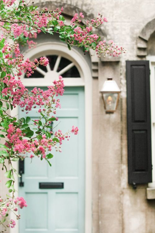 Pink flowers with mint green front door | Interior design studio | Interior design blog | Interior designer | What does your front door colour say about you