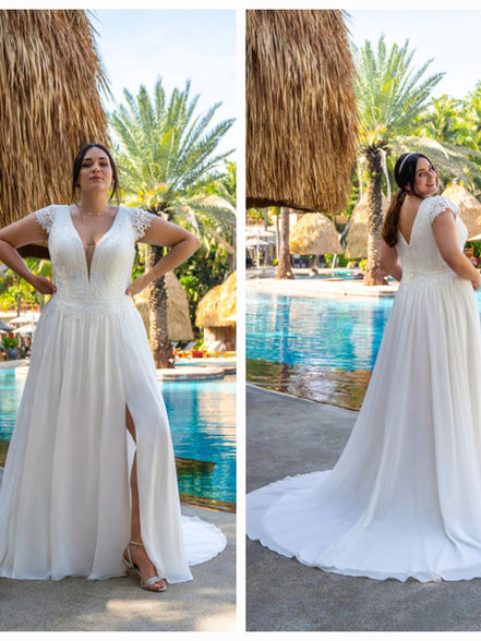 Curvy-Brautkleid mit Beinschlitz