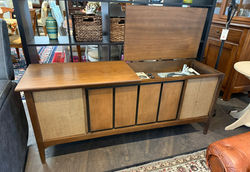Vintage Record Player Cabinet with Speakers (2)