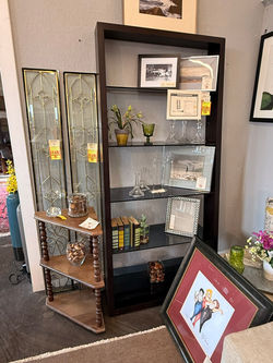 Leaning Shelf