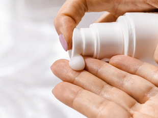 How to Protect Yourself from the Sun Before and After Scalp Micropigmentation