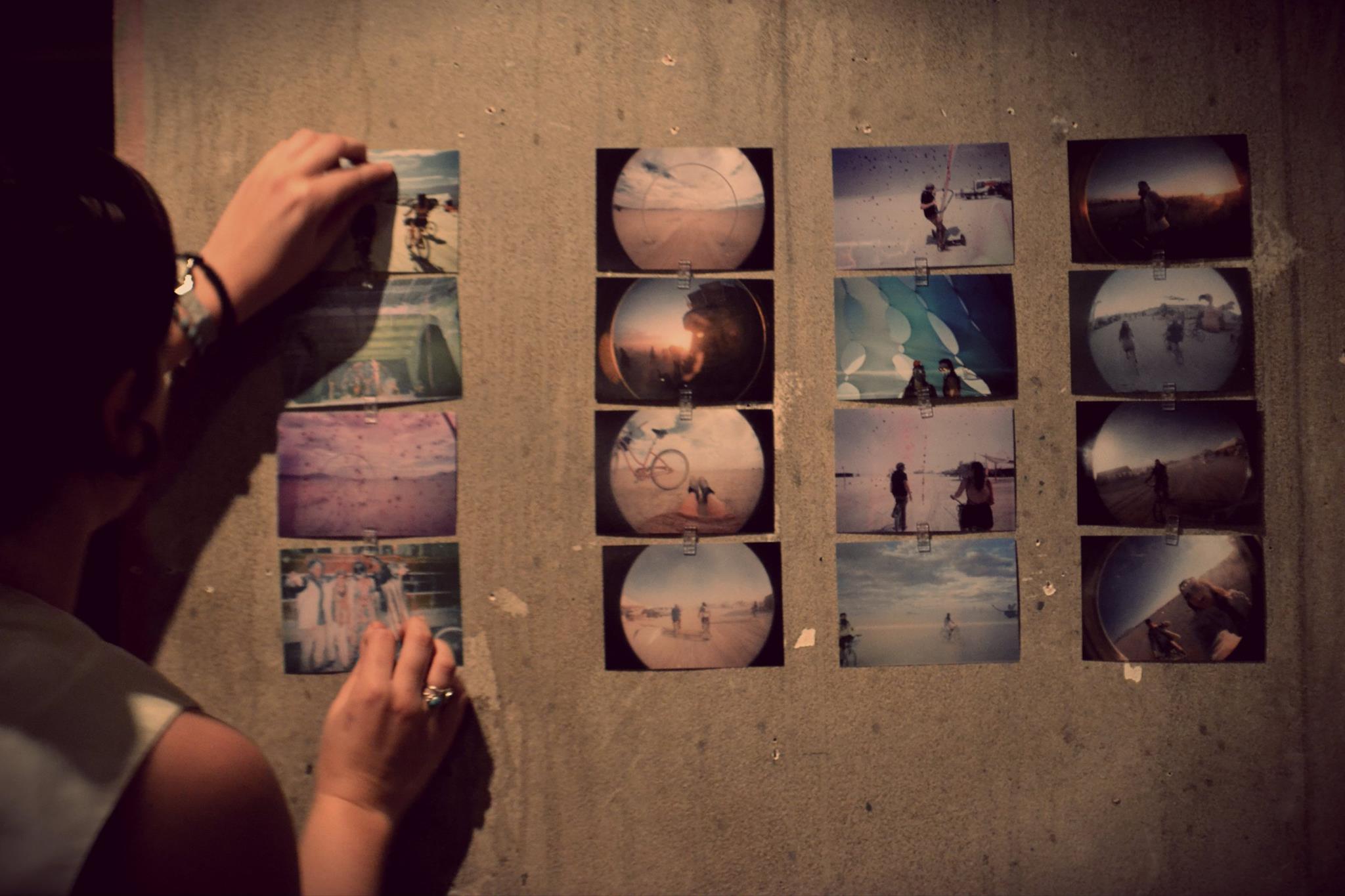 Julia Hanging up Photography