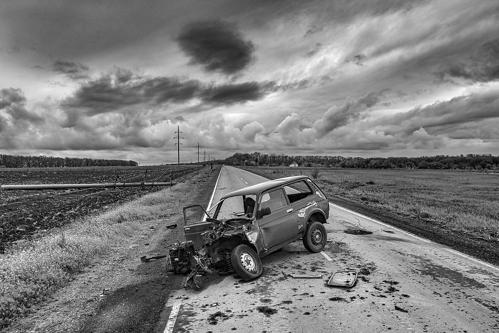 Ukraine, war, Russia, civilian, bombing, photojournalism, political conflict, documentary, war photography, Ukrainian family