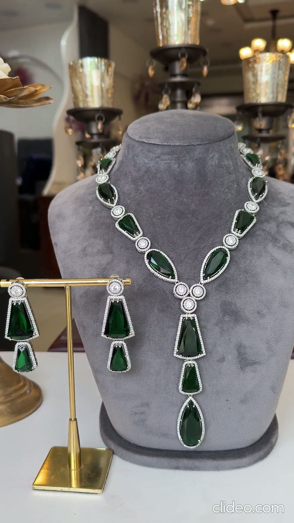 Thumbnail: Emerald Cascade Statement Set