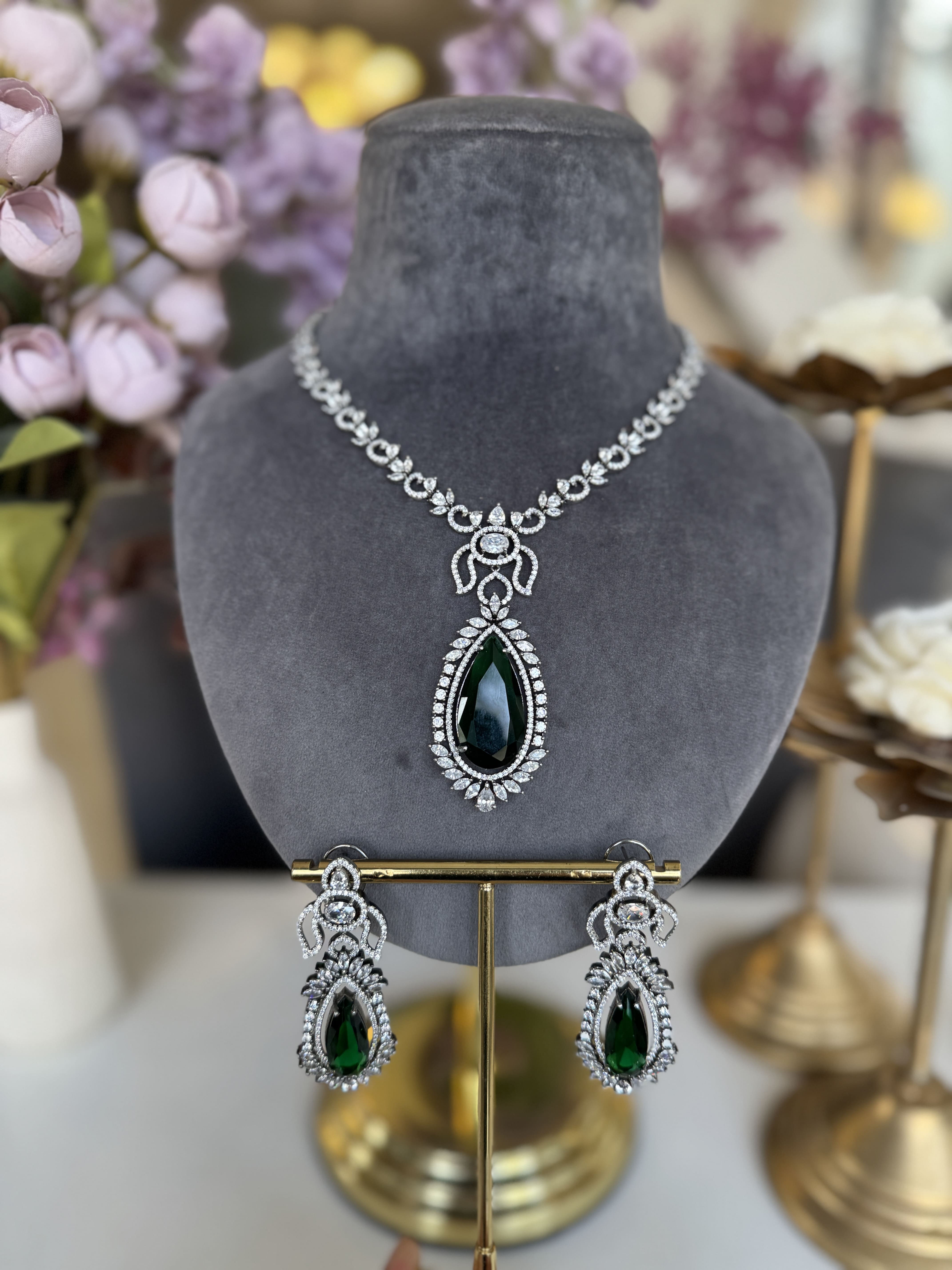 Emerald Empress Drop Set