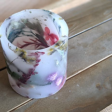 花を詰め込んだキャンドル