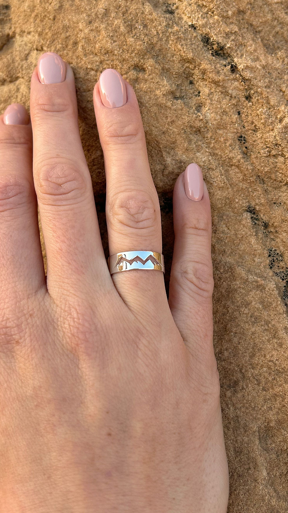 תמונה ממוזערת: טבעת הרים