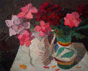 Oil painting of two floral arrangements on a white tablecloth: a bouquet of pale pink blossoms in a white vase beside deep red and pink flowers in a hand-painted ceramic pot, rendered with thick impasto brushstrokes against a dark background.
