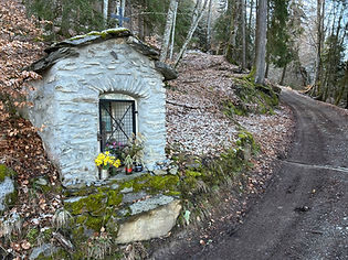 Oratory near Montivon