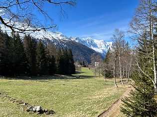 Approaching Le Planet from Le Tour