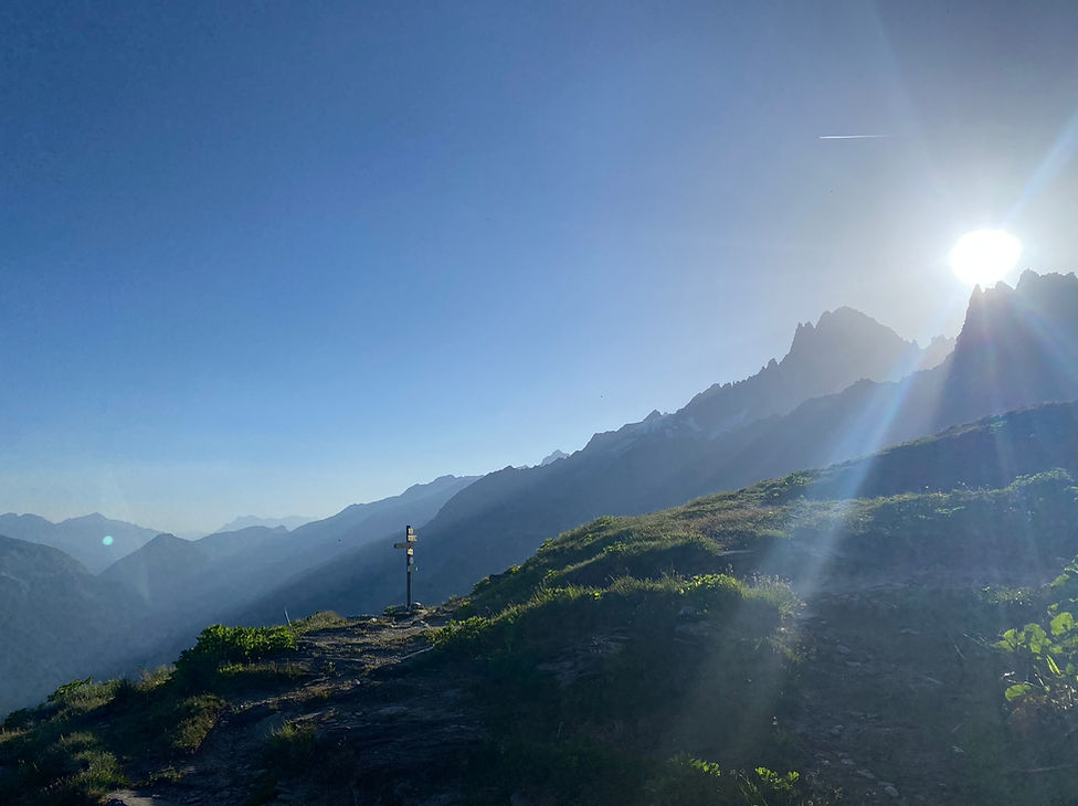 Sunrise at the Refuge de Plan de l'Aiguille