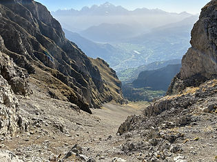 View down to Doran from Col de la Forclaz