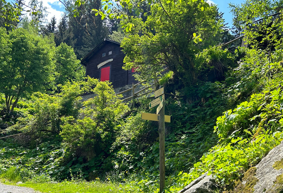 Arriving at Buvette du Cerro