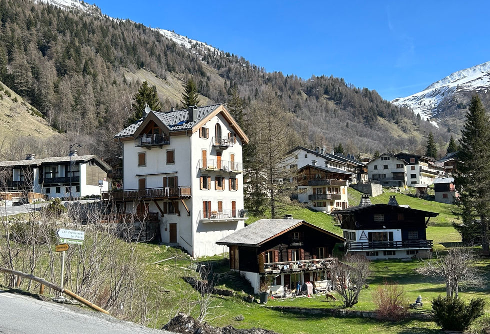 The Hamlet of Montroc
