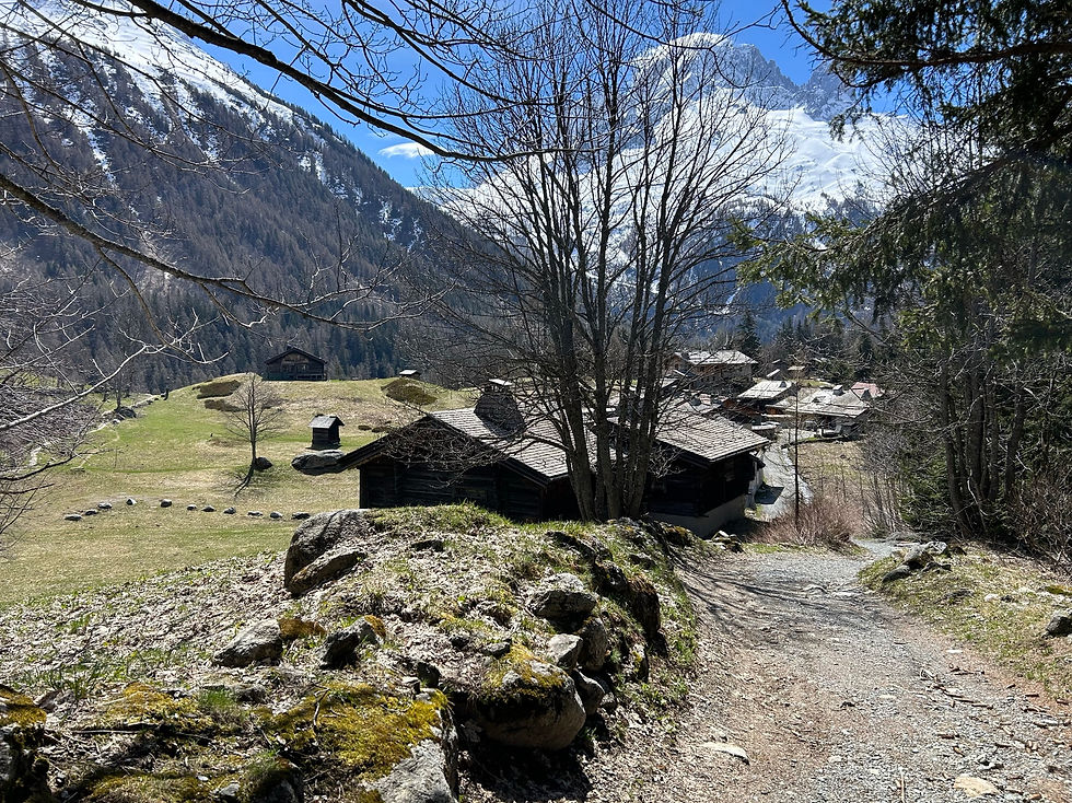 Entering Tre-le-Champ from the main road to Vallorcine