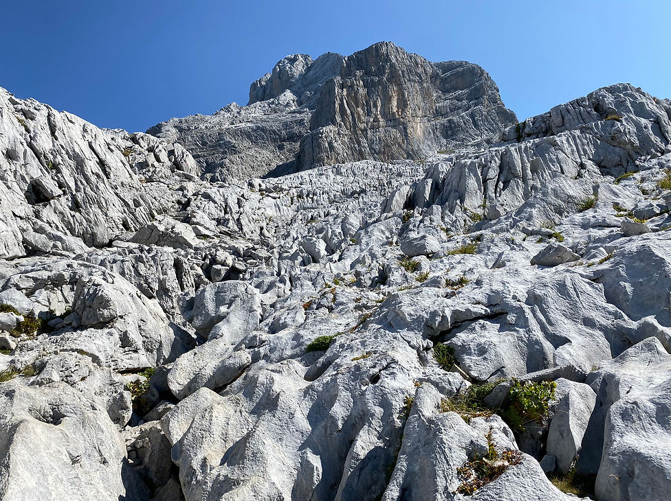 Difficult Terrain up to Pointe Percee