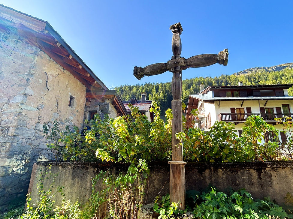 Wooden Cross in Montroc