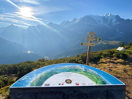 Le Prarion Orientation Table