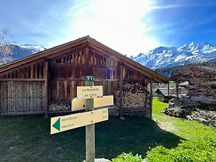 Les Bouchards near Vaudagne