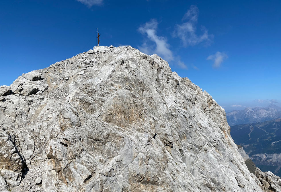 Looking up at Pointe Percee