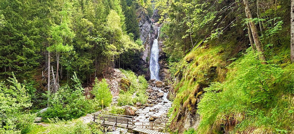 Chamonix to the Cascade du Dard