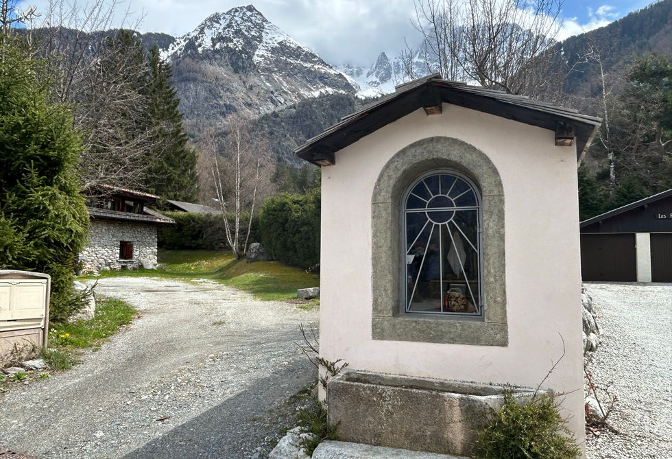 Oratory in Les Bois