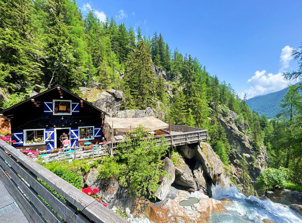 Bridge to the Buvette de Berard