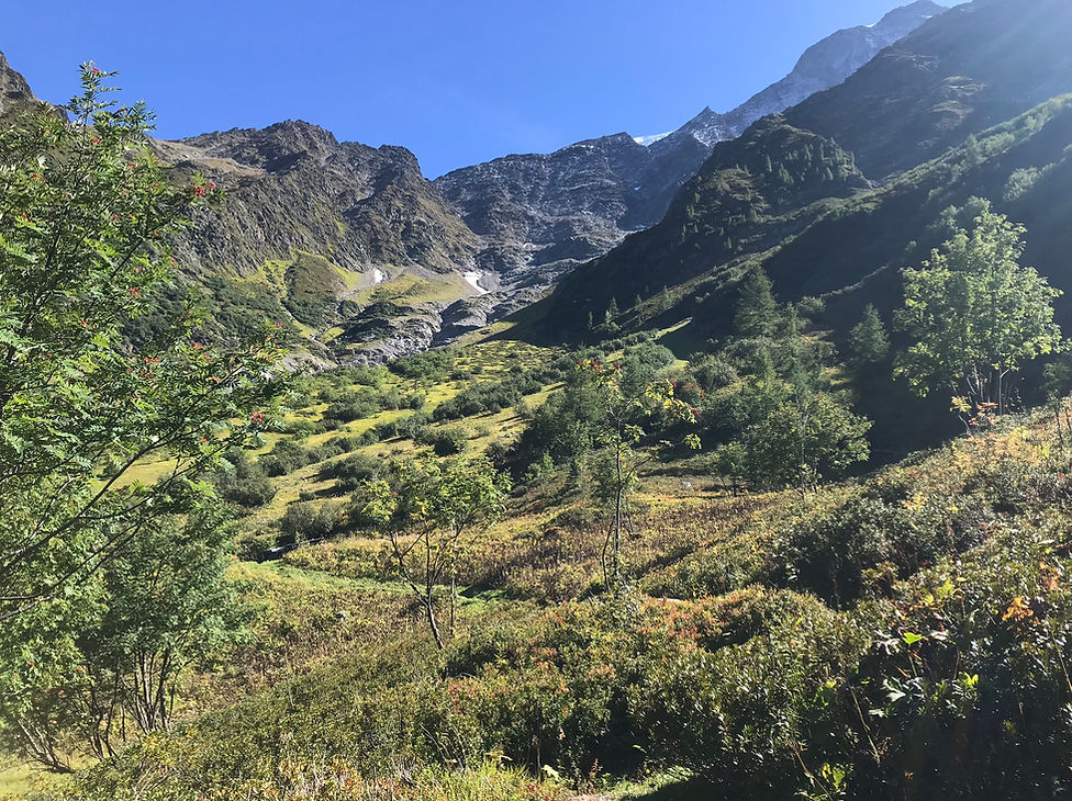 Approaching the Chavanne Vieille hut