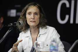 Cineasta Theresa Jessouroun realiza oficina de documentário em Natal