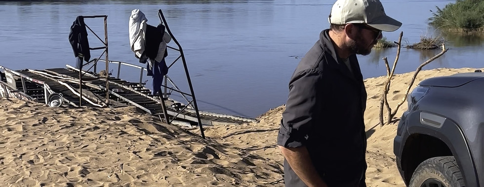 safari susters on the ferry at Mapai