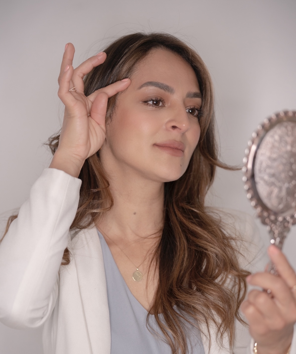 Writer: Mila Makeup