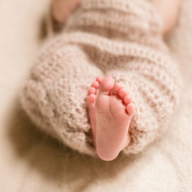 Op zoek naar een babynaam? Probeer het eens met "Kinder".