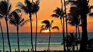 WAIKIKI-BEACH-SUNSET-1920-6.jpg