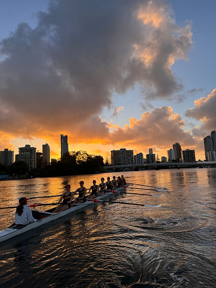 Learn-to-row-surfers-paradise-rowing-club.jpg