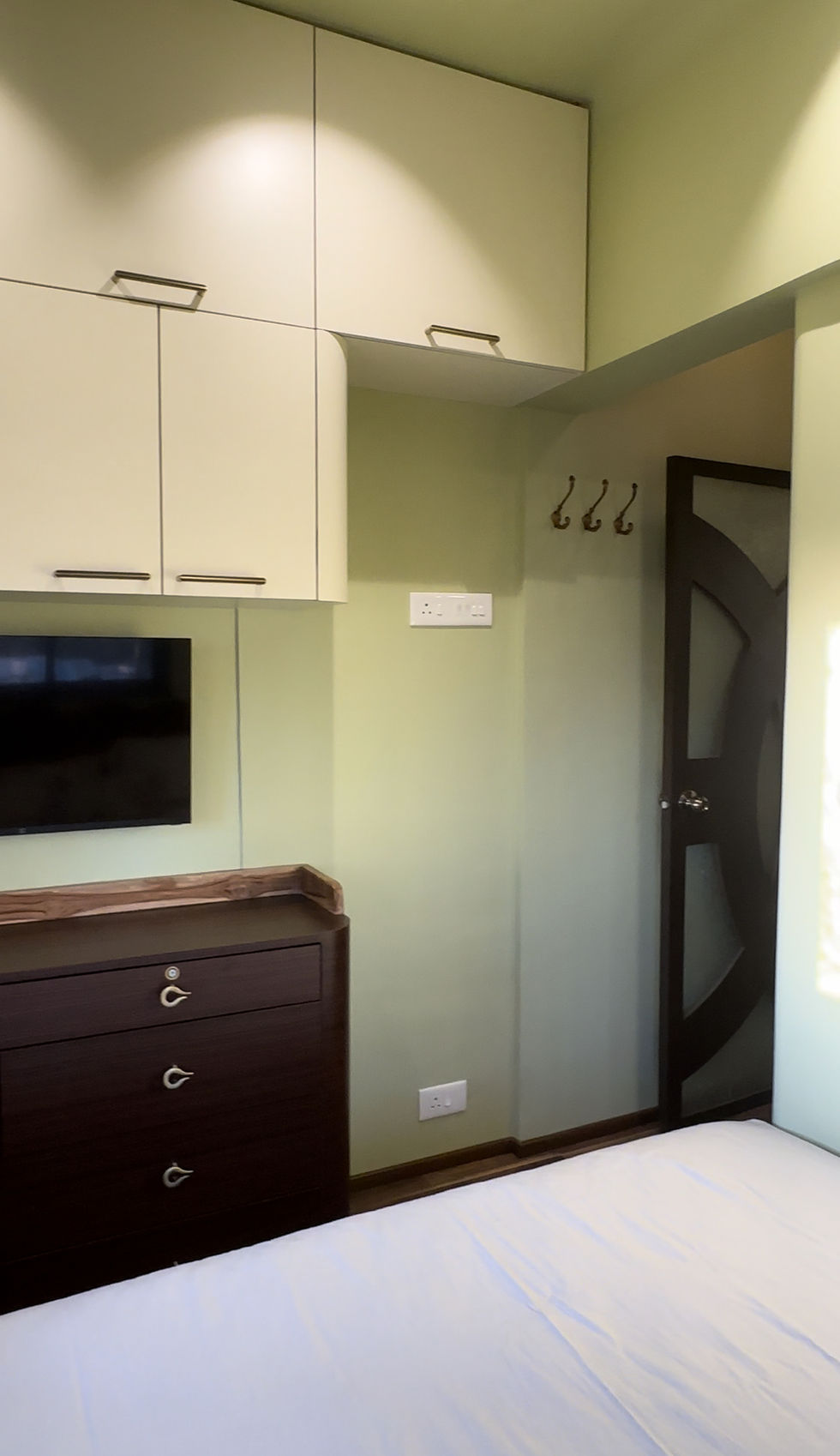 Bedroom Storage Unit