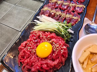 [육회yukhoe]ยุกฮเวเป็นอาหารเกาหลีโบราณที่ทำจากเนื้อดิบ 