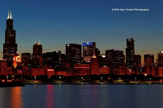 Chicago Night _Lake Michigan _Chicago, Illinois _#ipulledoverforthis #chicago #route66 #chicagotolos