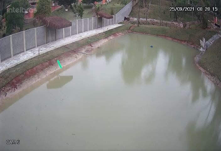 Lago Particular antes da aplicação do Sela Tanque com infiltração paredes secas.