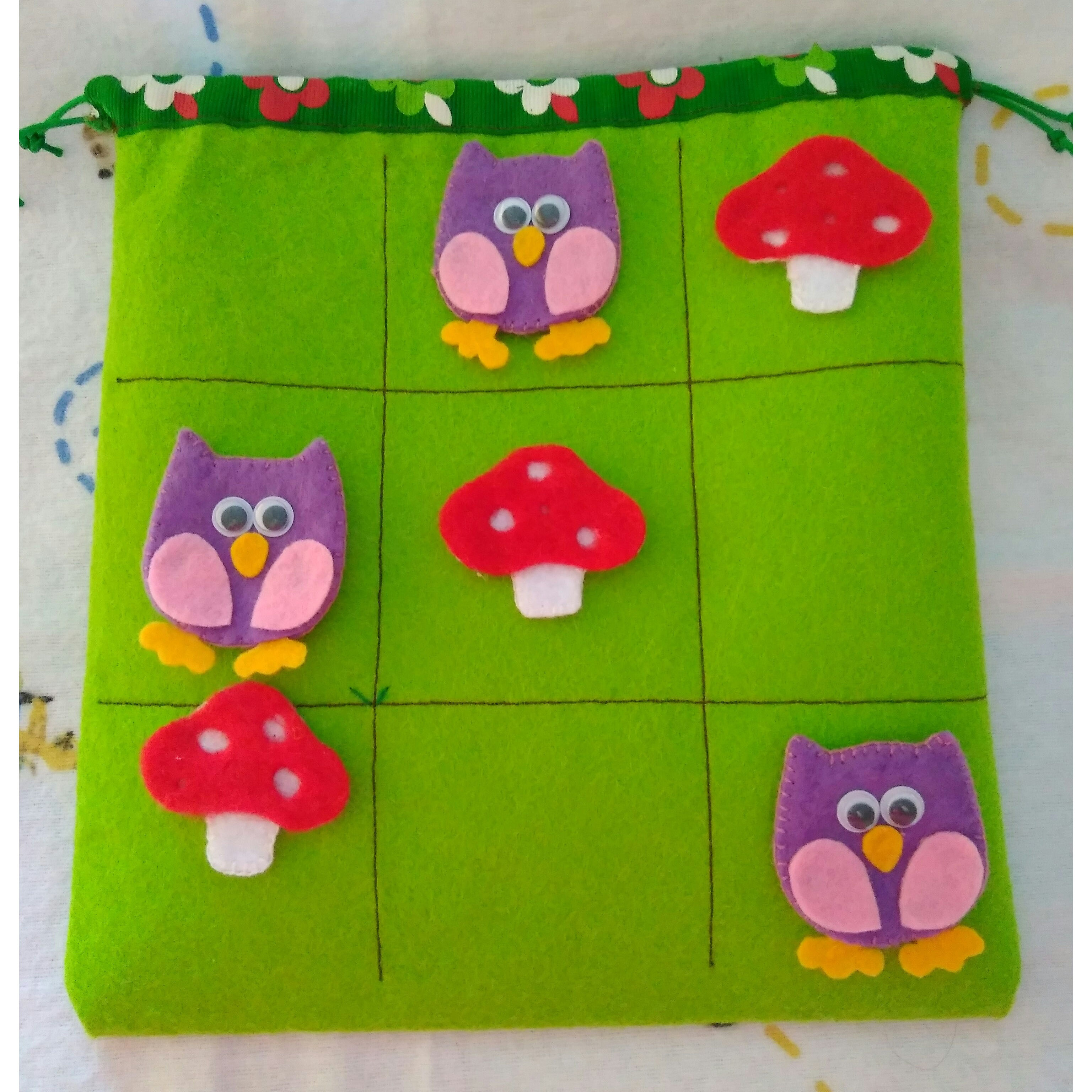 Juego tres en raya bosque