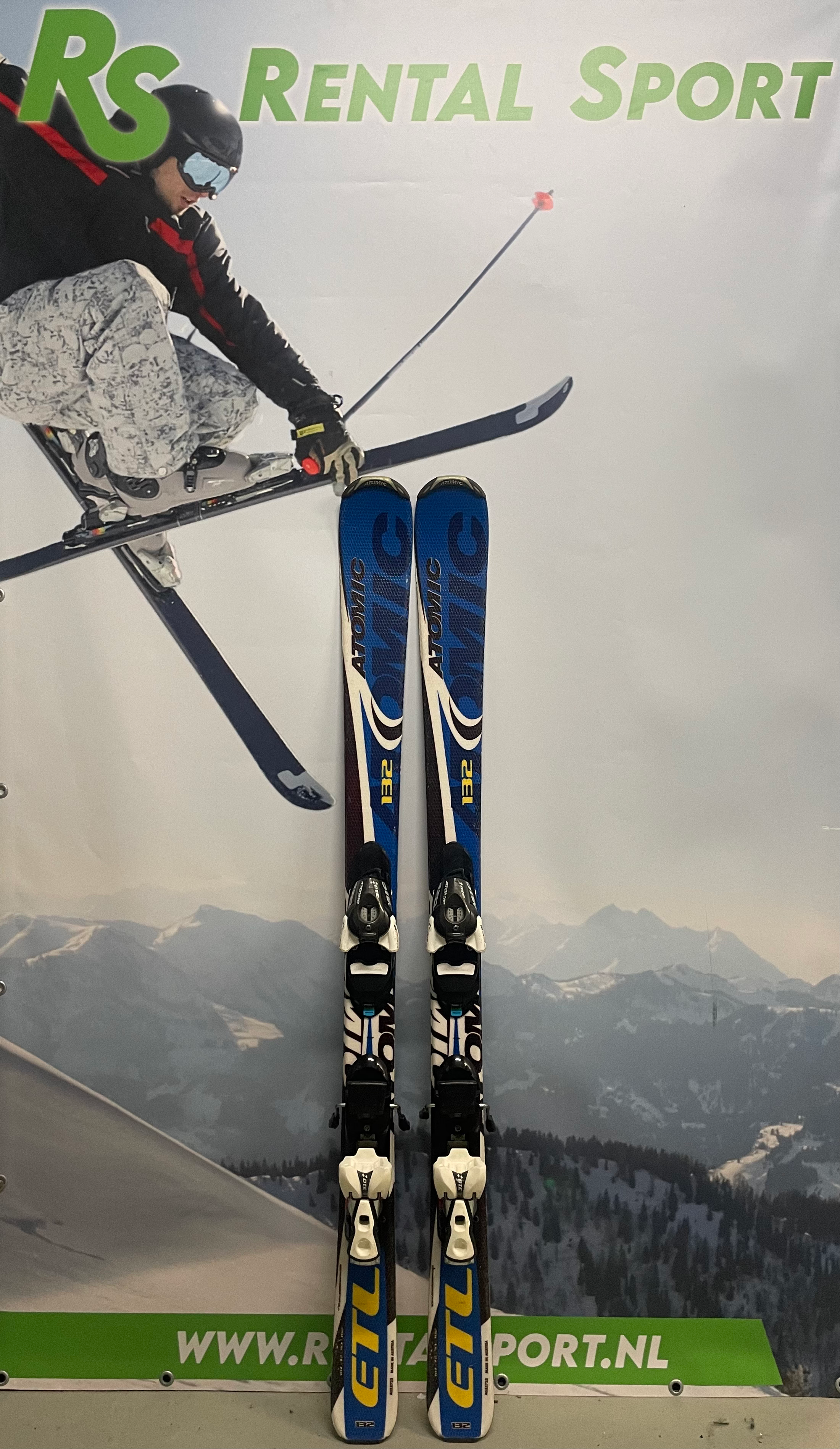 ATOMIC SKI'S 132 cm