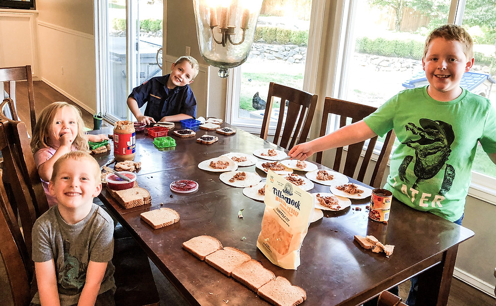 prepping their own lunch