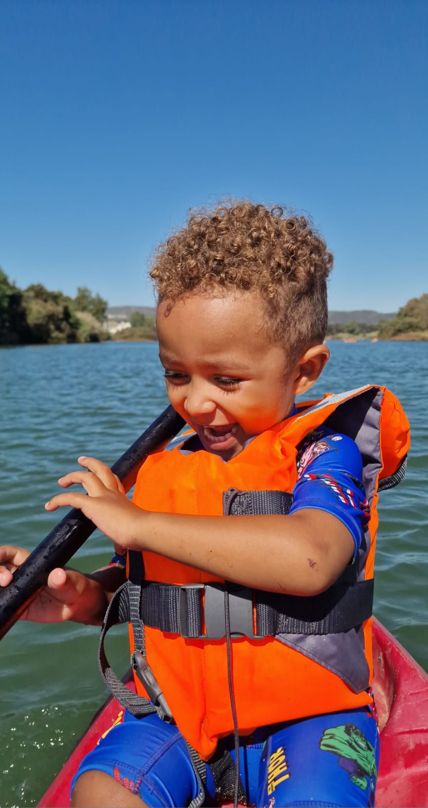 Miniatura: Kayaking To Sotogrande Beach